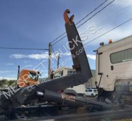 Mercedes Arocs 2845 - Horgos rakodó teherautó: 5 kép. Mercedes Arocs 2845 - Horgos rakodó teherautó: 5 kép.