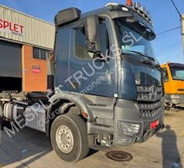 Mercedes Arocs 3348 A - Horgos rakodó teherautó: 2 kép. Mercedes Arocs 3348 A - Horgos rakodó teherautó: 2 kép.