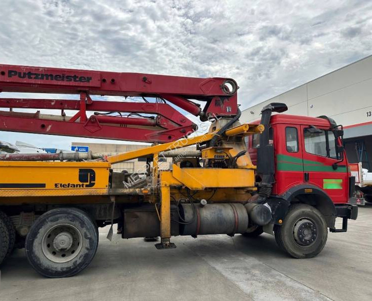 Mercedes SK 2435 K - Betonpumpa: 3 kép. Mercedes SK 2435 K - Betonpumpa: 3 kép.