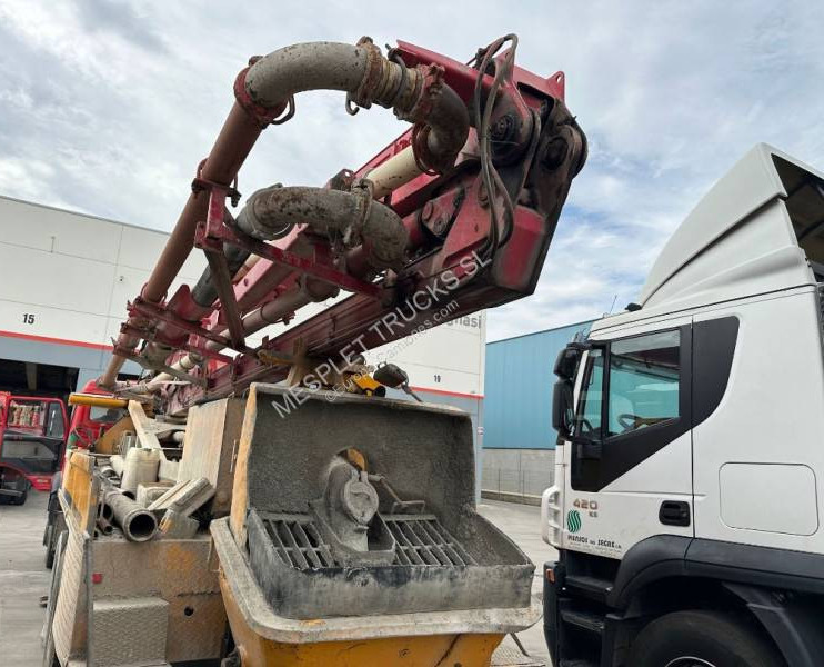 Mercedes SK 2435 K - Betonpumpa: 4 kép. Mercedes SK 2435 K - Betonpumpa: 4 kép.