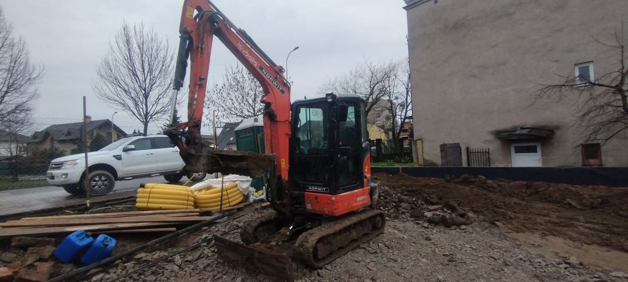 KUBOTA Kubota kx37-4 - Minikotró: 1 kép. KUBOTA Kubota kx37-4 - Minikotró: 1 kép.