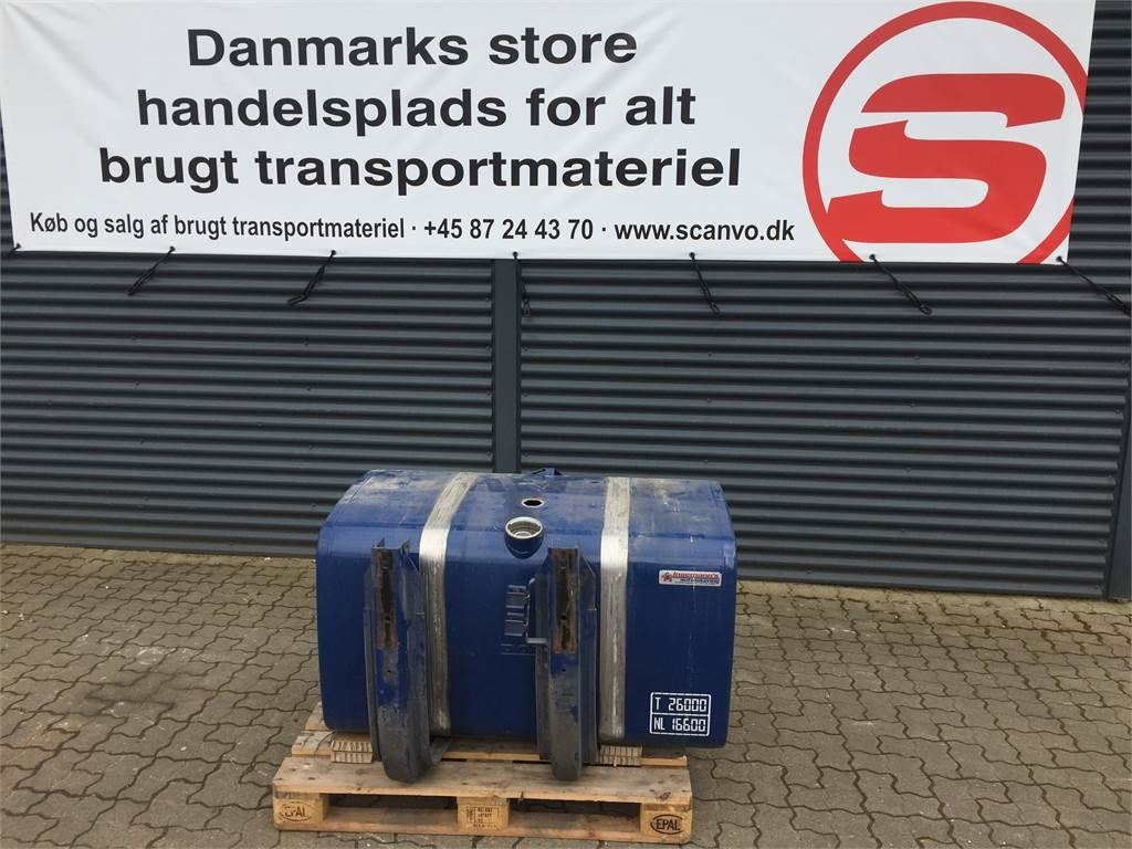 DAF 535 ltr dieseltank m- 2 stk bæringer - Üzemanyag tartály - Teherautó: 1 kép. DAF 535 ltr dieseltank m- 2 stk bæringer - Üzemanyag tartály - Teherautó: 1 kép.