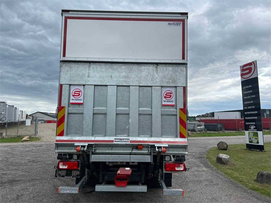 DAF XF480 FAS 6x2 - Dobozos felépítményű teherautó: 3 kép. DAF XF480 FAS 6x2 - Dobozos felépítményű teherautó: 3 kép.