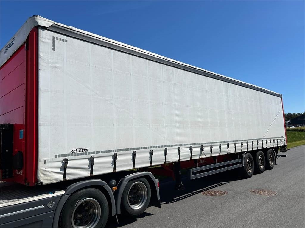 Kel-Berg D100V 13,6 mtr gardin - lodretstående lift - Egyéb gépek: 2 kép. Kel-Berg D100V 13,6 mtr gardin - lodretstående lift - Egyéb gépek: 2 kép.