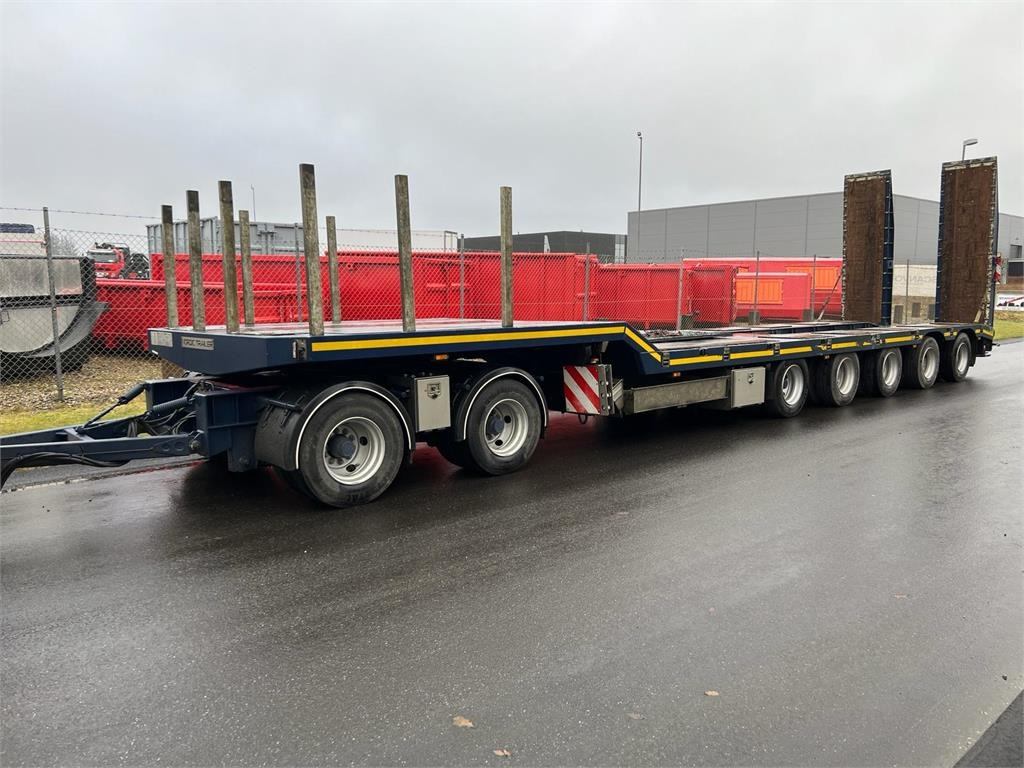 HRD 7 akslet - 84 ton blokvogn med ramper - Pótkocsi mélybölcsős: 3 kép. HRD 7 akslet - 84 ton blokvogn med ramper - Pótkocsi mélybölcsős: 3 kép.