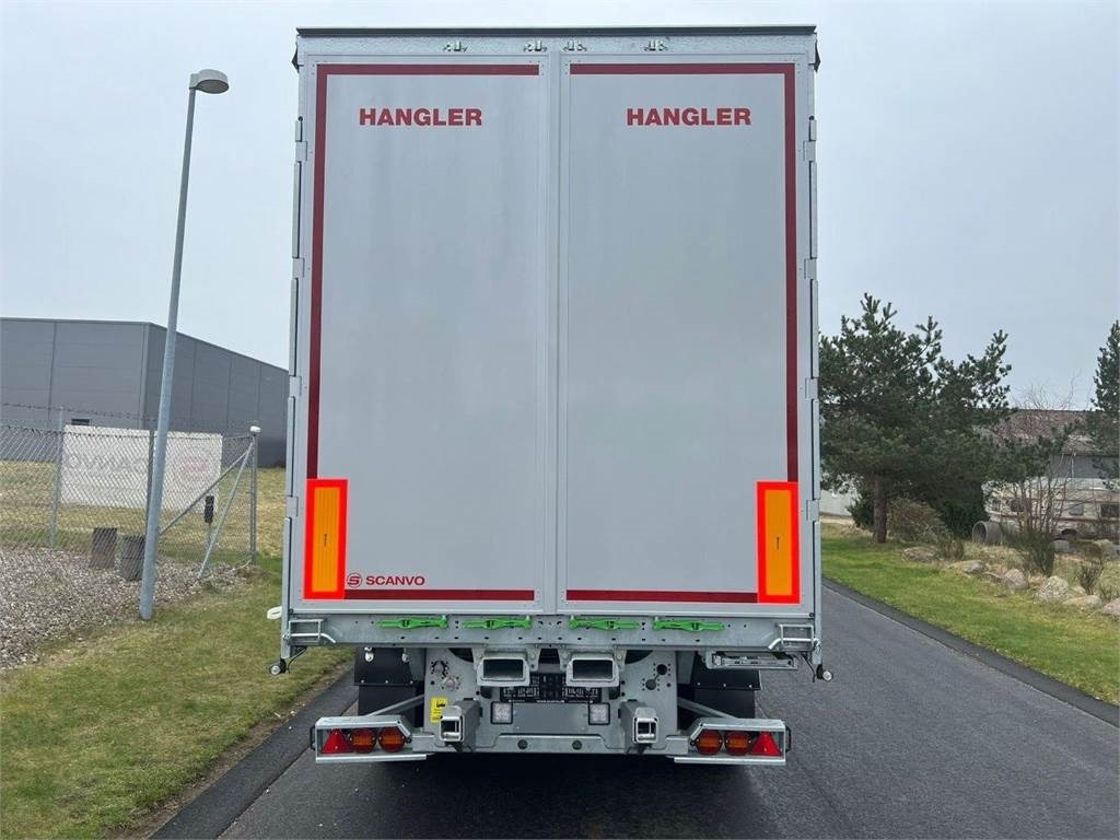 Hangler SDS-H 450 SCANDIC - hævetag - hæve aksel - truck b - Ponyvás félpótkocsi: 5 kép. Hangler SDS-H 450 SCANDIC - hævetag - hæve aksel - truck b - Ponyvás félpótkocsi: 5 kép.