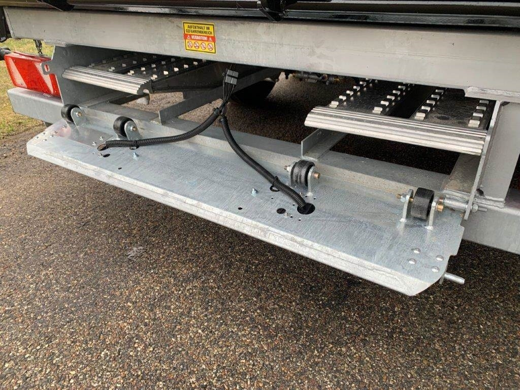 Pótkocsi billenőplatós Hangler TSK-H 118 5,0 mtr 3 vejs tip: 10 kép.