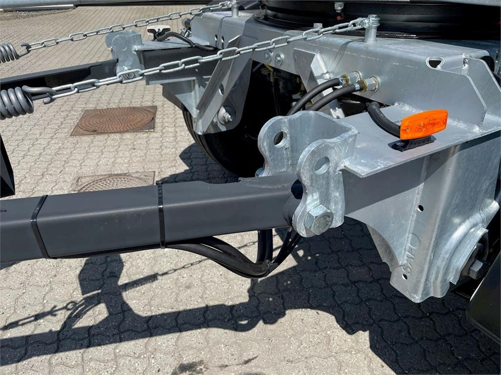 Hangler ZWP - H180 18 ton  - Pótkocsi cserefelépítményes: 5 kép. Hangler ZWP - H180 18 ton  - Pótkocsi cserefelépítményes: 5 kép.