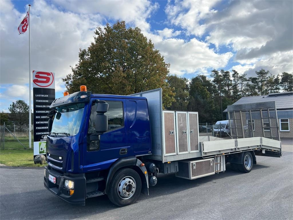 Iveco Euro Cargo 120 E22  - Autószállító teherautó: 1 kép. Iveco Euro Cargo 120 E22  - Autószállító teherautó: 1 kép.