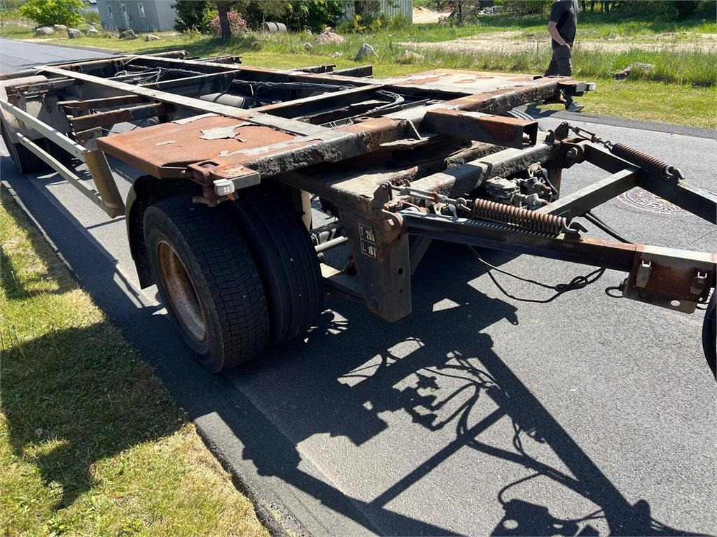 Kel-Berg 20 ton 7150 - 7450 mm containerlåse - Multiliftes/ Konténerszállító pótkocsi: 5 kép. Kel-Berg 20 ton 7150 - 7450 mm containerlåse - Multiliftes/ Konténerszállító pótkocsi: 5 kép.