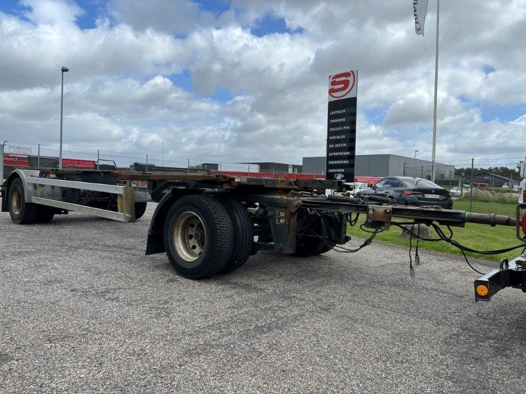 Kel-Berg 20 ton 7150 - 7450 mm containerlåse - Multiliftes/ Konténerszállító pótkocsi: 1 kép. Kel-Berg 20 ton 7150 - 7450 mm containerlåse - Multiliftes/ Konténerszállító pótkocsi: 1 kép.