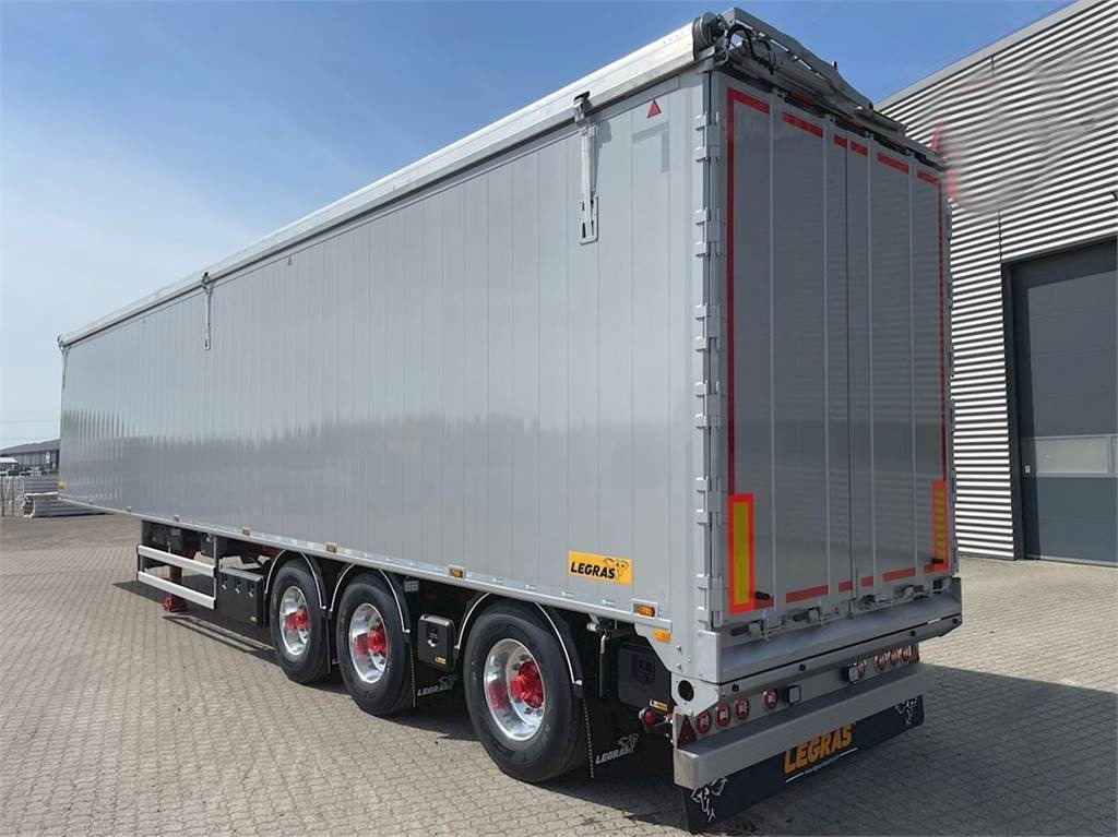 Legras 91m3 Eco-Top - Félpótkocsi öönkihordós: 5 kép. Legras 91m3 Eco-Top - Félpótkocsi öönkihordós: 5 kép.