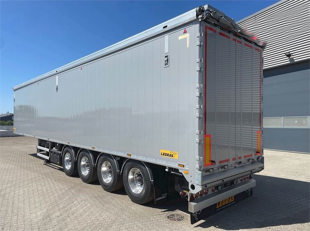 Legras 91m3 EcoTop - Félpótkocsi öönkihordós: 4 kép. Legras 91m3 EcoTop - Félpótkocsi öönkihordós: 4 kép.