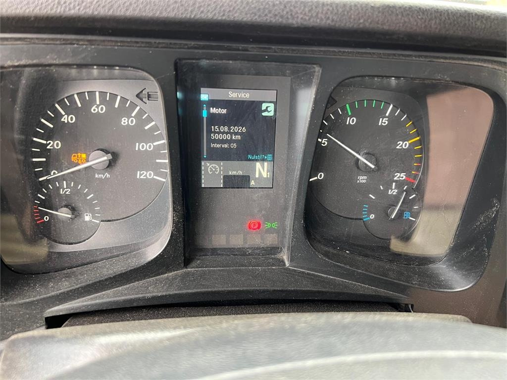 Mercedes-Benz Antos 2546 L - Konténerszállító: 4 kép. Mercedes-Benz Antos 2546 L - Konténerszállító: 4 kép.