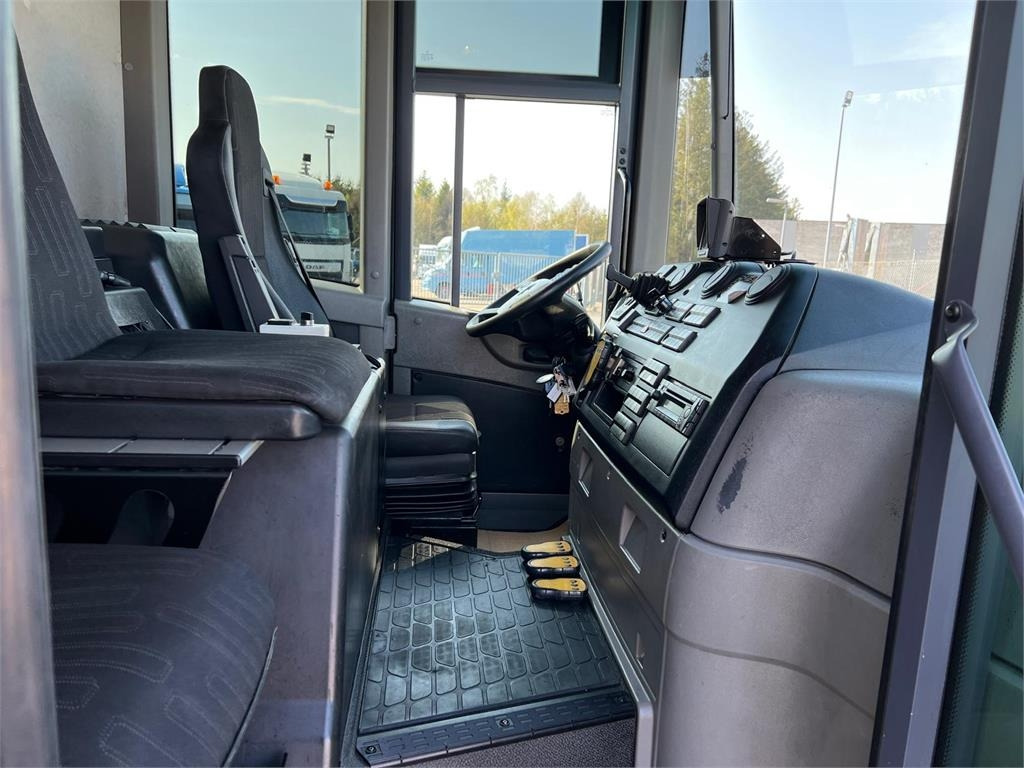 Mercedes-Benz Econic 2630L ENA 4 kammer NTM - Szemetesautó: 3 kép. Mercedes-Benz Econic 2630L ENA 4 kammer NTM - Szemetesautó: 3 kép.