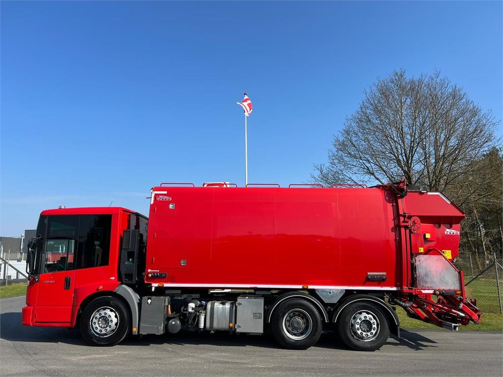 Mercedes-Benz Econic 2630L ENA 4 kammer NTM - Szemetesautó: 4 kép. Mercedes-Benz Econic 2630L ENA 4 kammer NTM - Szemetesautó: 4 kép.