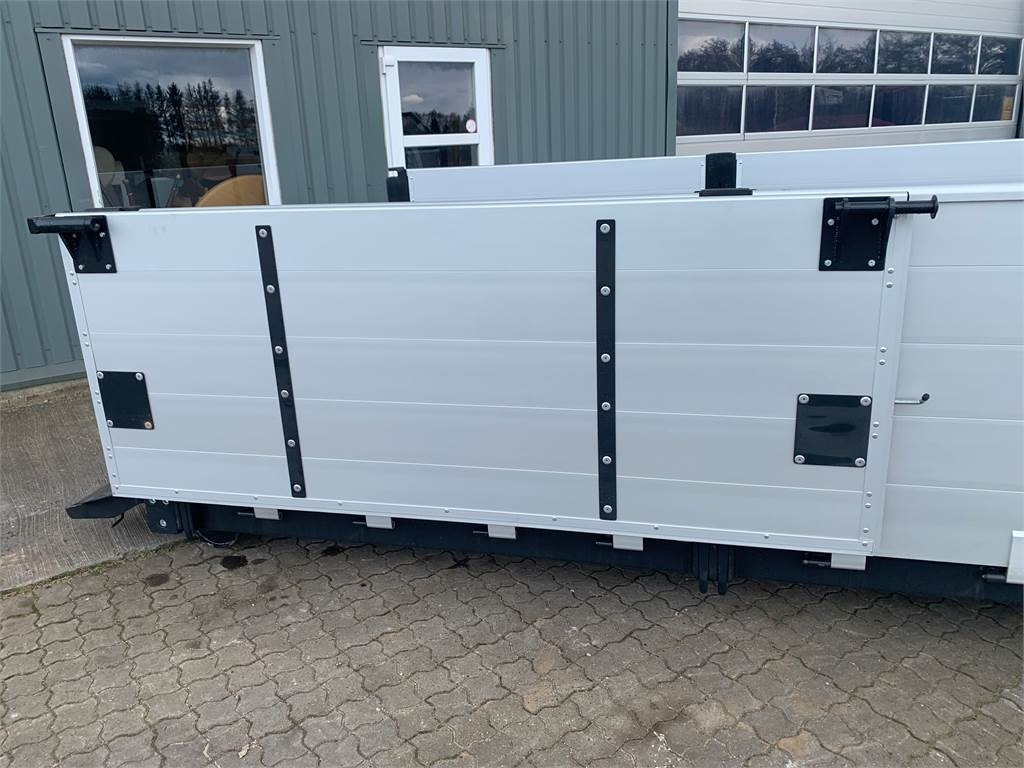 Scancon 6200 mm alu lad + aut. bagsmæk - Model SAL - Platós felépítmény: 5 kép. Scancon 6200 mm alu lad + aut. bagsmæk - Model SAL - Platós felépítmény: 5 kép.