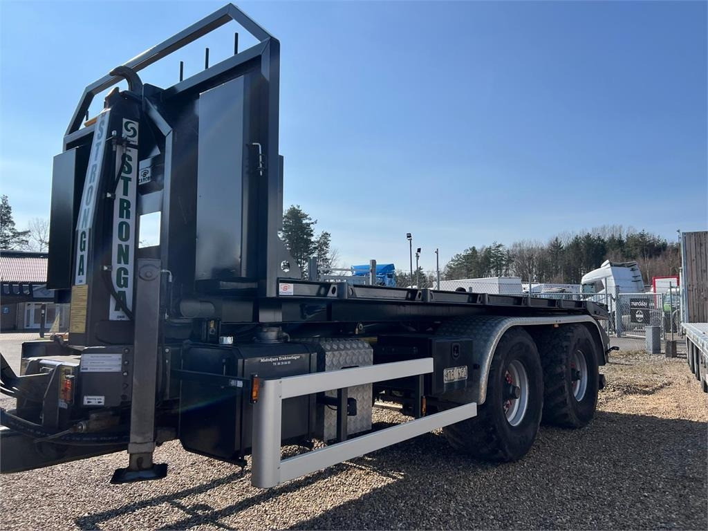 Platós felépítmény Scancon MLX6000R - special lav kantramme: 7 kép. Platós felépítmény Scancon MLX6000R - special lav kantramme: 7 kép.