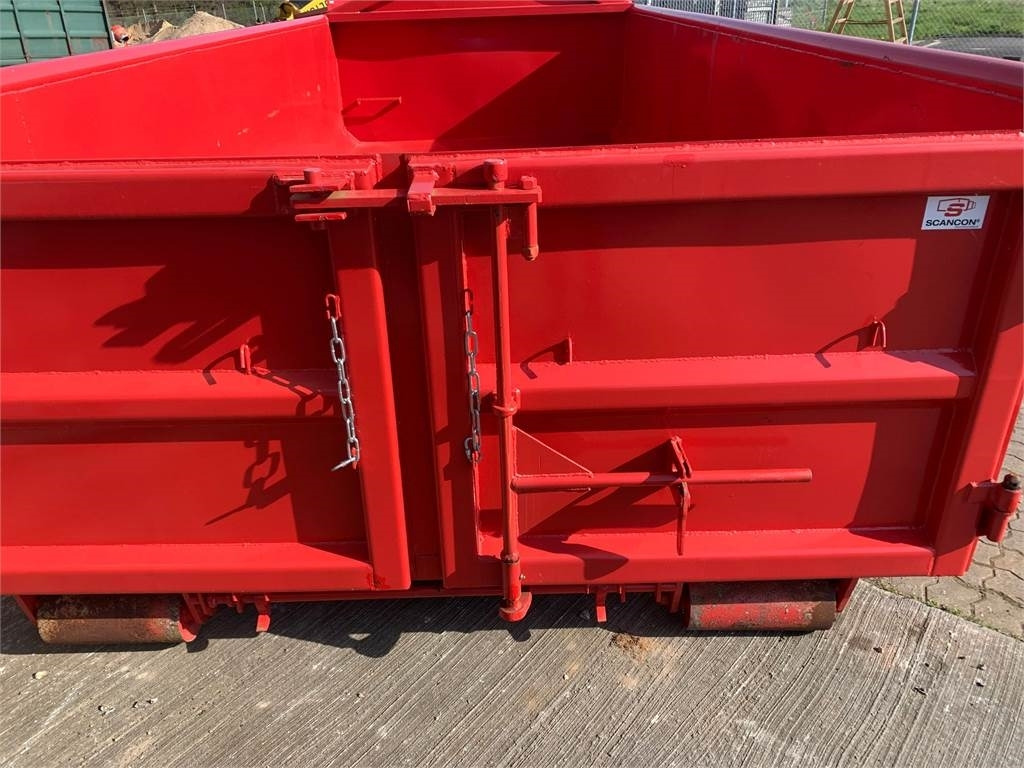 Scancon S5513 - Platós felépítmény: 4 kép. Scancon S5513 - Platós felépítmény: 4 kép.