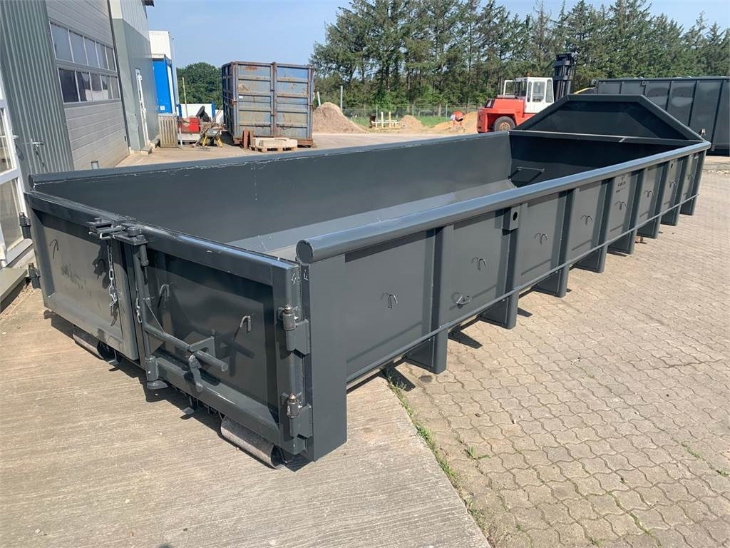 Scancon S6212 - Platós felépítmény: 2 kép. Scancon S6212 - Platós felépítmény: 2 kép.