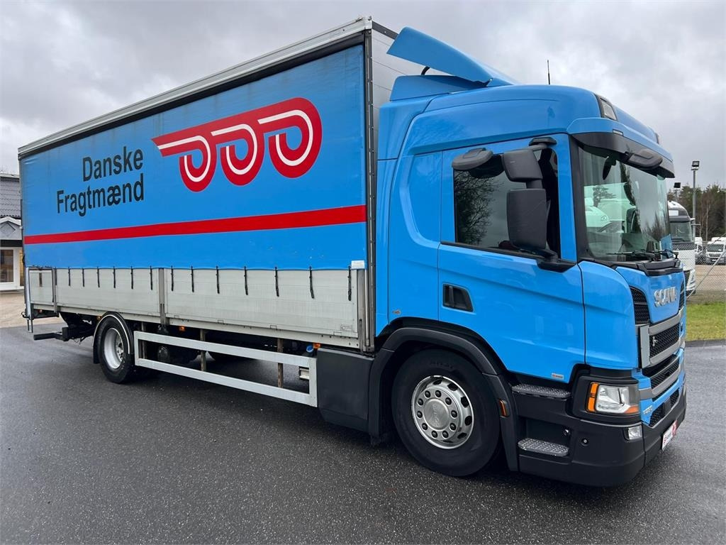 Scania P280 B 4x2 NB - Ponyvás teherautó: 2 kép. Scania P280 B 4x2 NB - Ponyvás teherautó: 2 kép.