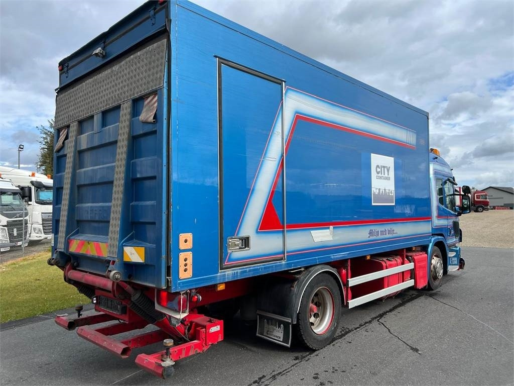 Scania P320 DB 4x2 MLB - low entry - Dobozos felépítményű teherautó: 2 kép. Scania P320 DB 4x2 MLB - low entry - Dobozos felépítményű teherautó: 2 kép.