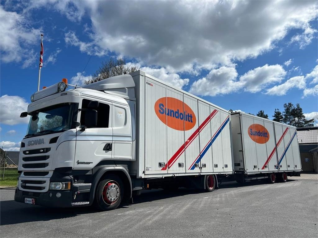 Scania R410 DB 4x2 MLB + tandem trailer 121m3 - Dobozos felépítményű teherautó: 2 kép. Scania R410 DB 4x2 MLB + tandem trailer 121m3 - Dobozos felépítményű teherautó: 2 kép.