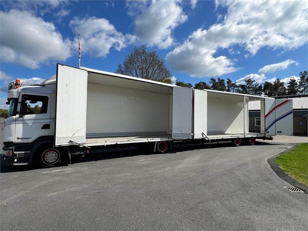 Scania R410 DB 4x2 MLB + tandem trailer 121m3 - Dobozos felépítményű teherautó: 1 kép. Scania R410 DB 4x2 MLB + tandem trailer 121m3 - Dobozos felépítményű teherautó: 1 kép.