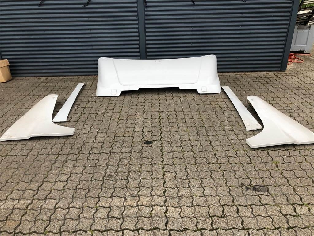Scania Spoilersæt CR19 Highline - Légterelő - Teherautó: 3 kép. Scania Spoilersæt CR19 Highline - Légterelő - Teherautó: 3 kép.