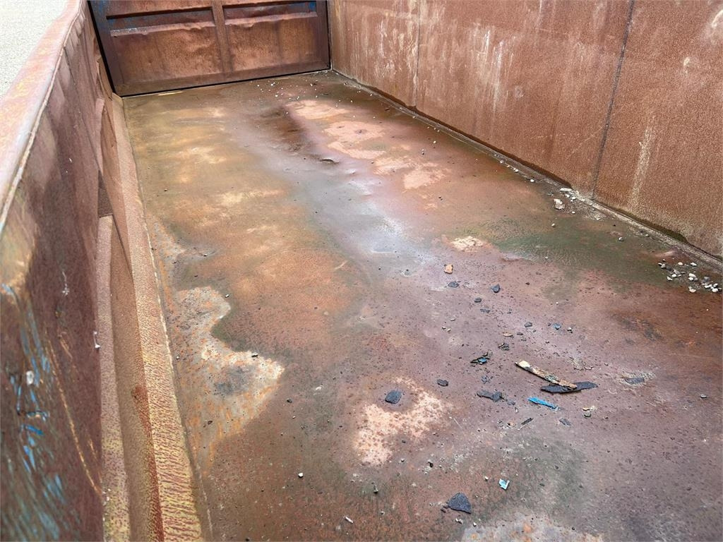 Sydfyns Jernvarefabrik S6014 - 6000mm 14m3 - Platós felépítmény: 4 kép. Sydfyns Jernvarefabrik S6014 - 6000mm 14m3 - Platós felépítmény: 4 kép.