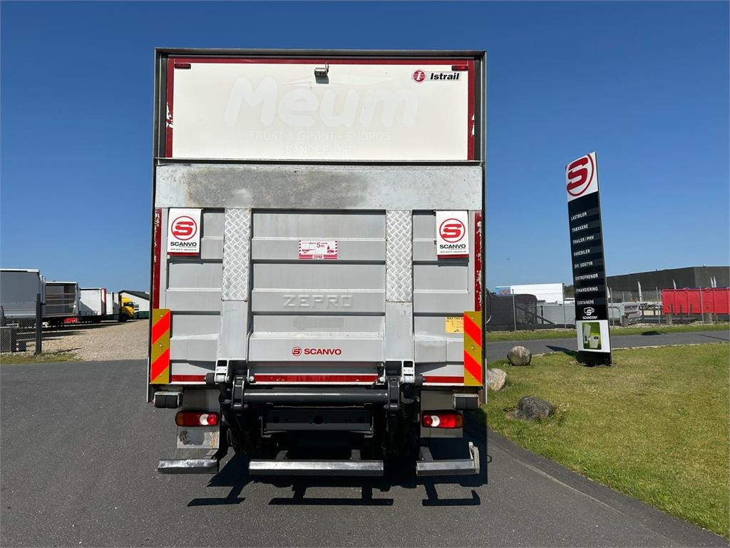 Volvo FL 280 (12 ton) Dobbelt compartment - Hűtős teherautó: 4 kép. Volvo FL 280 (12 ton) Dobbelt compartment - Hűtős teherautó: 4 kép.