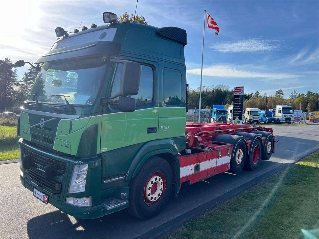 Volvo FM500 8x2*6 rigid pusher-tag tridem - Konténerszállító: 3 kép. Volvo FM500 8x2*6 rigid pusher-tag tridem - Konténerszállító: 3 kép.