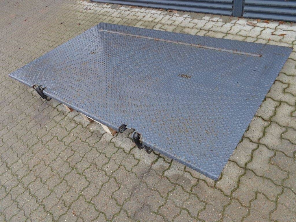 Zepro Z150-135MA liftplade - Emelőhátfal: 3 kép. Zepro Z150-135MA liftplade - Emelőhátfal: 3 kép.