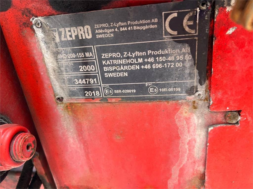 Zepro ZAHD 200-155 MA - 2500mm stålplade - Emelőhátfal: 4 kép. Zepro ZAHD 200-155 MA - 2500mm stålplade - Emelőhátfal: 4 kép.