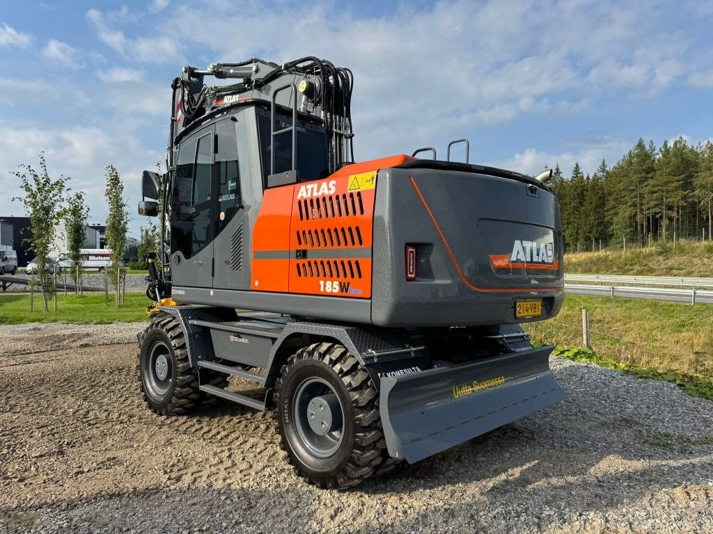 Atlas 185 W UUSI, TULE KOEAJOLLE! - Gumikerekes kotró: 3 kép. Atlas 185 W UUSI, TULE KOEAJOLLE! - Gumikerekes kotró: 3 kép.