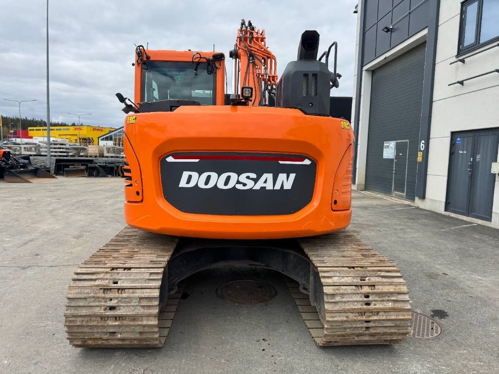 Develon DX 140 LCR-7, STAGE V - Lánctalpas kotró: 4 kép. Develon DX 140 LCR-7, STAGE V - Lánctalpas kotró: 4 kép.