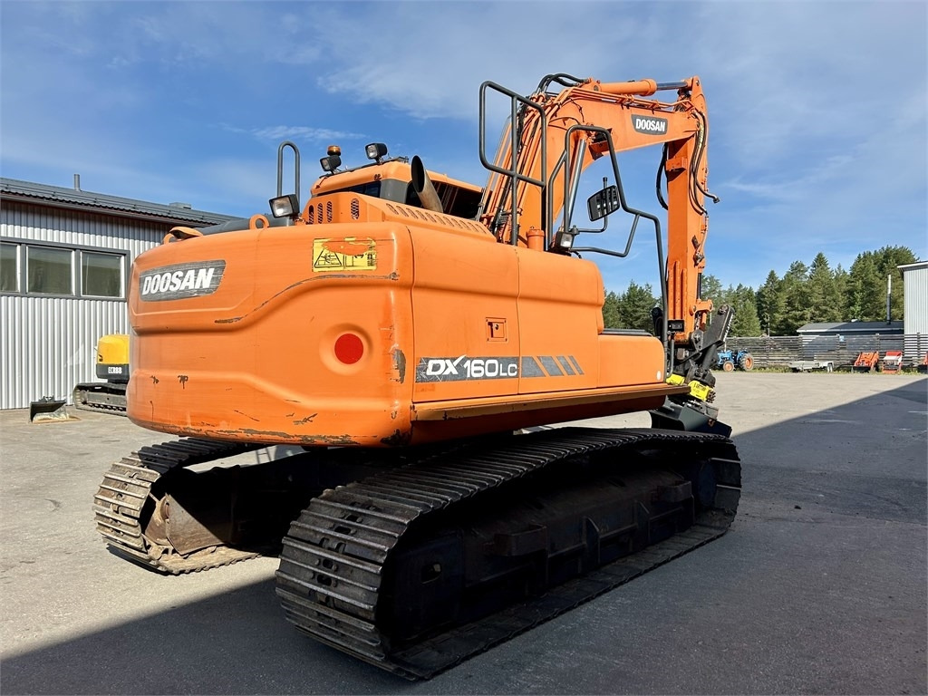 Doosan DX160LC-3 KALLISTAJA+PYÖRITTÄJÄ - Lánctalpas kotró: 4 kép. Doosan DX160LC-3 KALLISTAJA+PYÖRITTÄJÄ - Lánctalpas kotró: 4 kép.