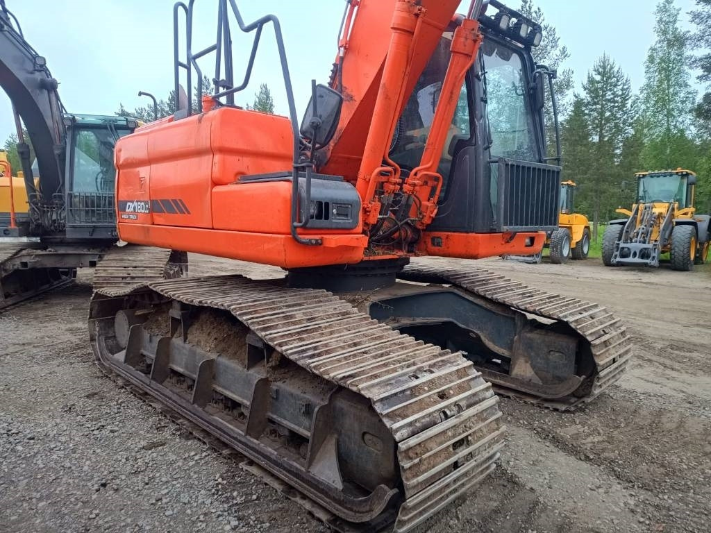 Doosan MYYTY! SOLD! DX180LCH-3 HIGH TRACK - Lánctalpas kotró: 5 kép. Doosan MYYTY! SOLD! DX180LCH-3 HIGH TRACK - Lánctalpas kotró: 5 kép.