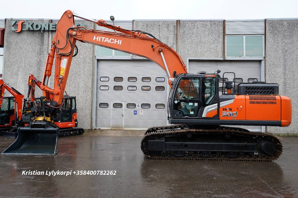 Hitachi ZX300LC-7 ENGCONILLA  - Lánctalpas kotró: 1 kép. Hitachi ZX300LC-7 ENGCONILLA  - Lánctalpas kotró: 1 kép.