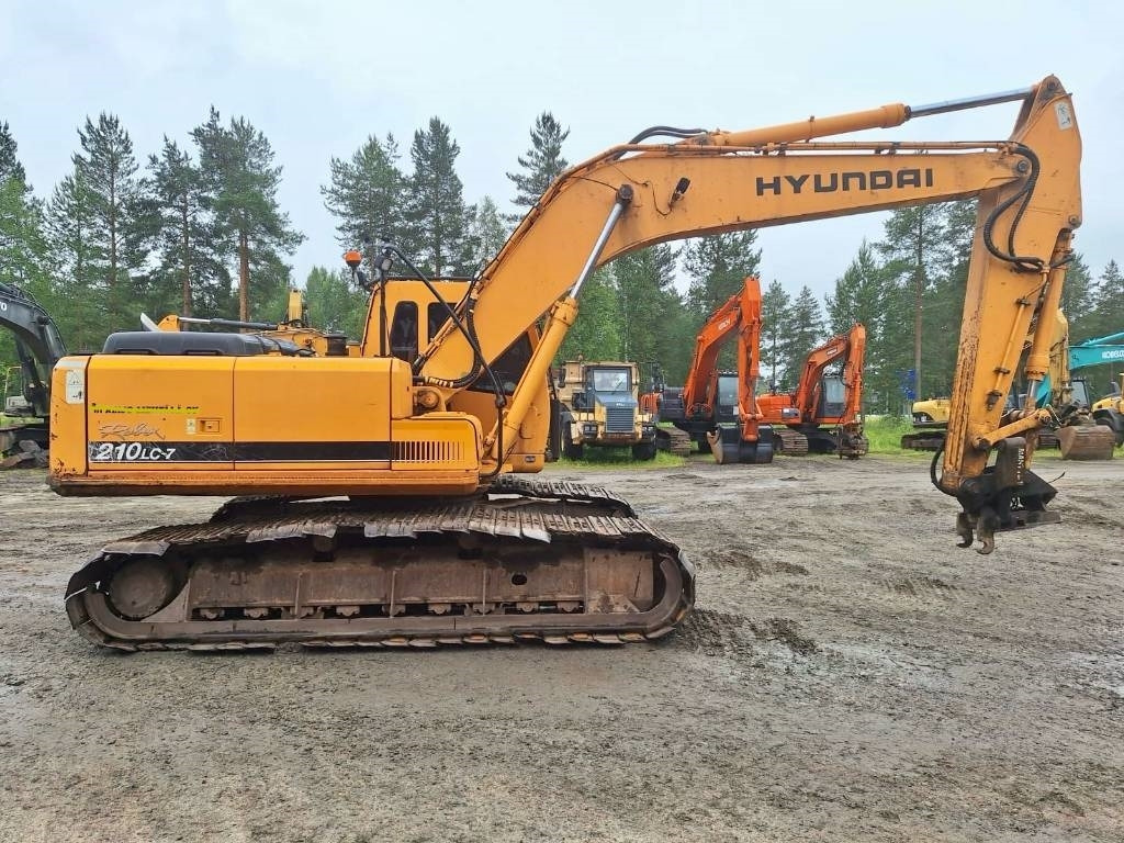 Hyundai Robex 210LC-7 KALLISTAJALLA - Lánctalpas kotró: 3 kép. Hyundai Robex 210LC-7 KALLISTAJALLA - Lánctalpas kotró: 3 kép.