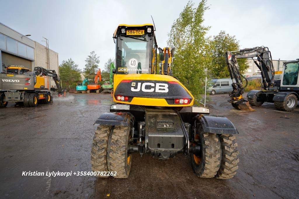 JCB 110W Hydradig PYÖRITTÄJÄLLÄ - Gumikerekes kotró: 5 kép. JCB 110W Hydradig PYÖRITTÄJÄLLÄ - Gumikerekes kotró: 5 kép.