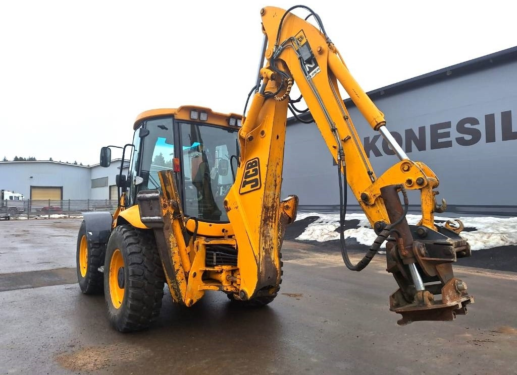 JCB 4CN YHDISTELMÄKONE KALLISTAJALLA - Kotrórakodó: 2 kép. JCB 4CN YHDISTELMÄKONE KALLISTAJALLA - Kotrórakodó: 2 kép.