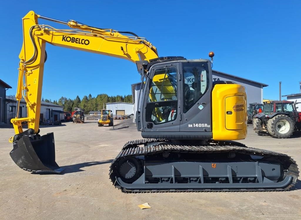 Kobelco SK140SRL-7 -JÄREÄ UUSI SUOALUSTA- - Lánctalpas kotró: 1 kép. Kobelco SK140SRL-7 -JÄREÄ UUSI SUOALUSTA- - Lánctalpas kotró: 1 kép.