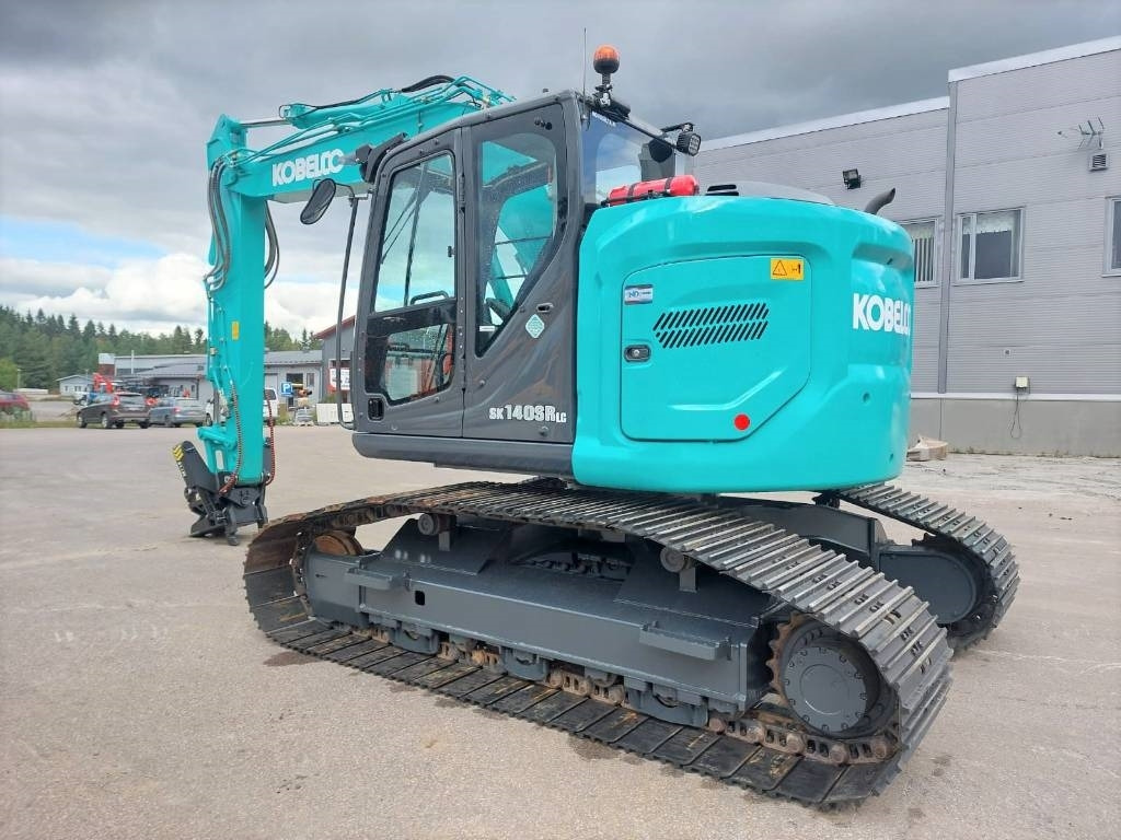 Kobelco SK140SRLC-7 Suoalusta TULOSSA 800MM TELAT STAGE 5 - Lánctalpas kotró: 1 kép. Kobelco SK140SRLC-7 Suoalusta TULOSSA 800MM TELAT STAGE 5 - Lánctalpas kotró: 1 kép.