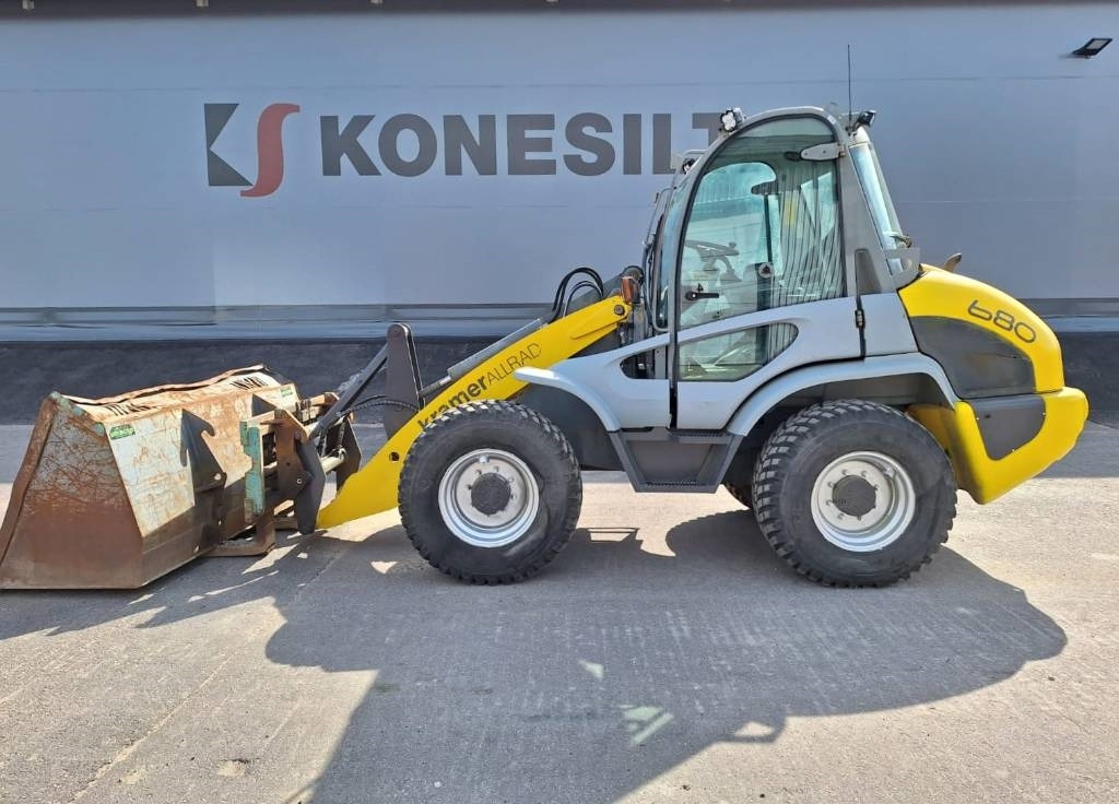 Kramer 680 ecospeed KAUHA, PIIKIT, NOSTOPUOMI - Gumikerekes homlokrakodó: 1 kép. Kramer 680 ecospeed KAUHA, PIIKIT, NOSTOPUOMI - Gumikerekes homlokrakodó: 1 kép.