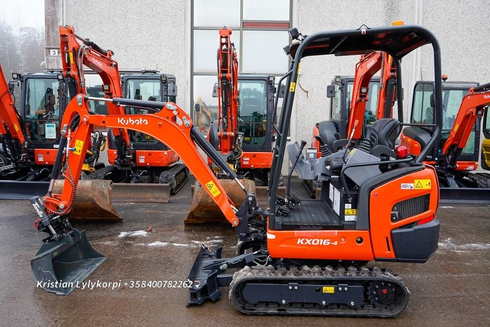 Kubota KX 016-4 EX-DEMO - Minikotró: 1 kép. Kubota KX 016-4 EX-DEMO - Minikotró: 1 kép.
