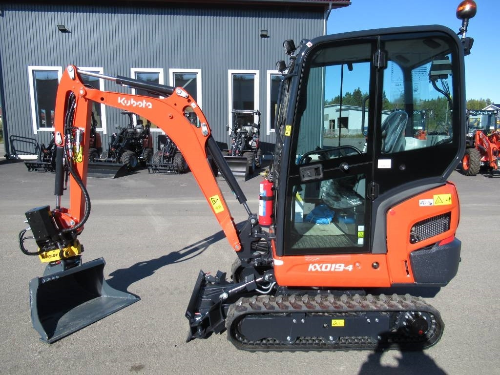 Kubota KX019-4 ENGCONILLA, UUSI - Minikotró: 1 kép. Kubota KX019-4 ENGCONILLA, UUSI - Minikotró: 1 kép.