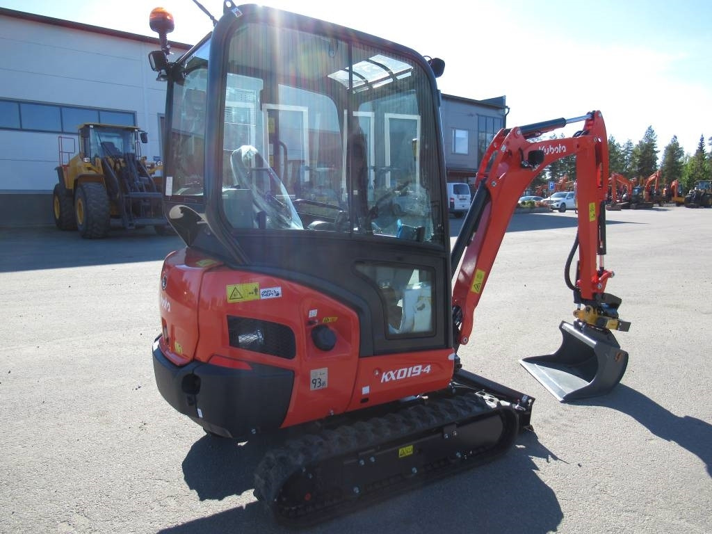 Kubota KX019-4 ENGCONILLA, UUSI - Minikotró: 4 kép. Kubota KX019-4 ENGCONILLA, UUSI - Minikotró: 4 kép.
