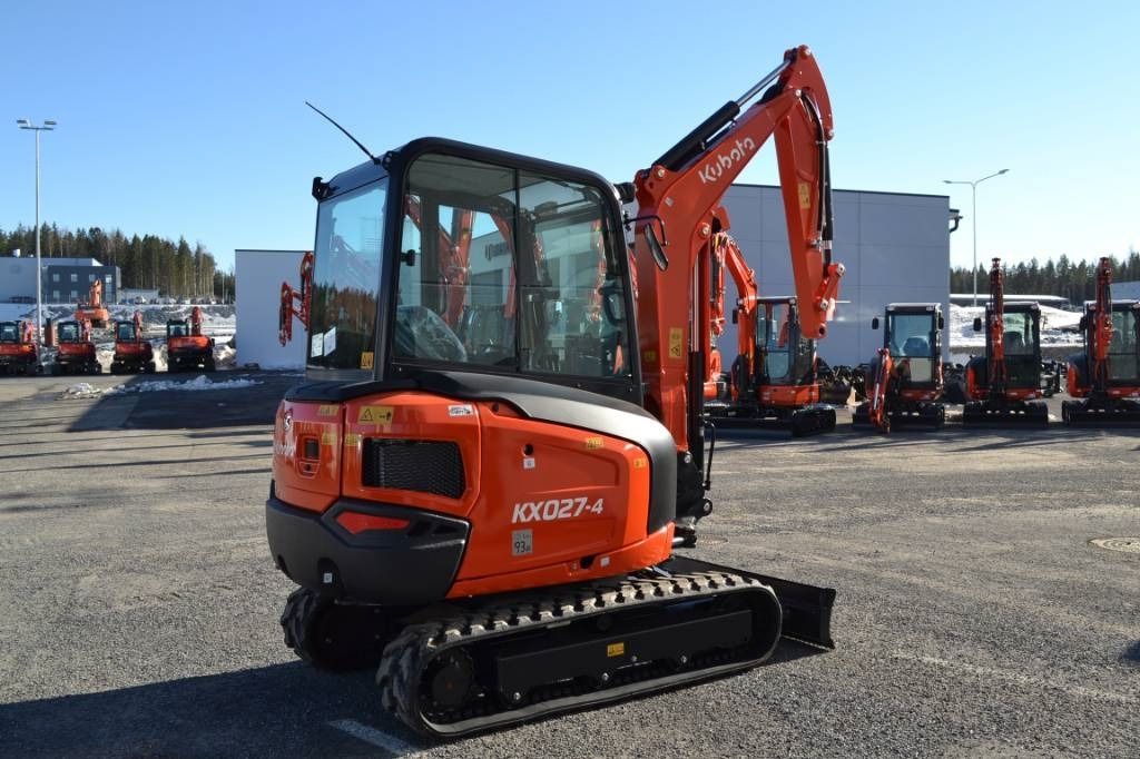 Kubota KX027-4 UUSI, TAKUU 24KK - Minikotró: 4 kép. Kubota KX027-4 UUSI, TAKUU 24KK - Minikotró: 4 kép.