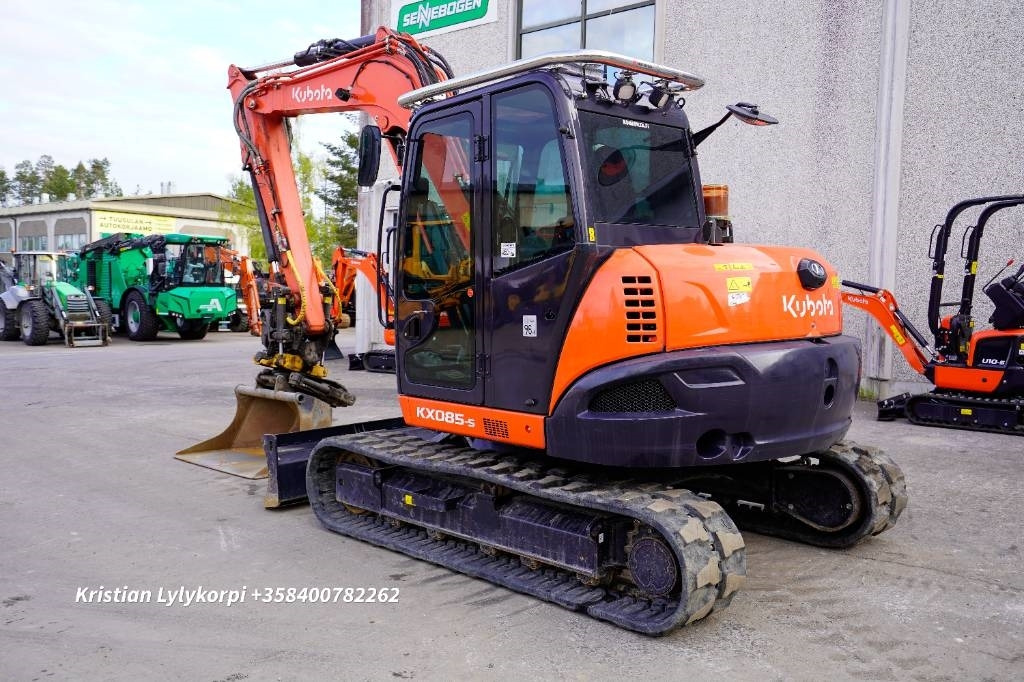 Kubota KX085-5 ENGCONILLA - Minikotró: 2 kép. Kubota KX085-5 ENGCONILLA - Minikotró: 2 kép.